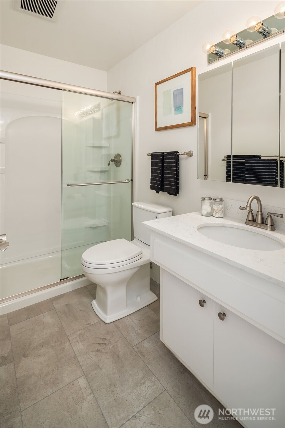 6201 Lake Washington Boulevard NE #203, Kirkland, WA 98033