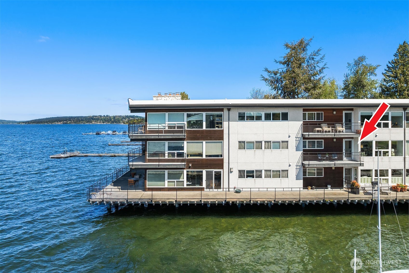6201 Lake Washington Boulevard NE #203, Kirkland, WA 98033