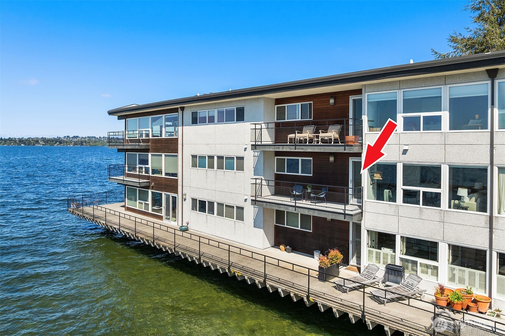 6201 Lake Washington Boulevard NE #203, Kirkland, WA 98033