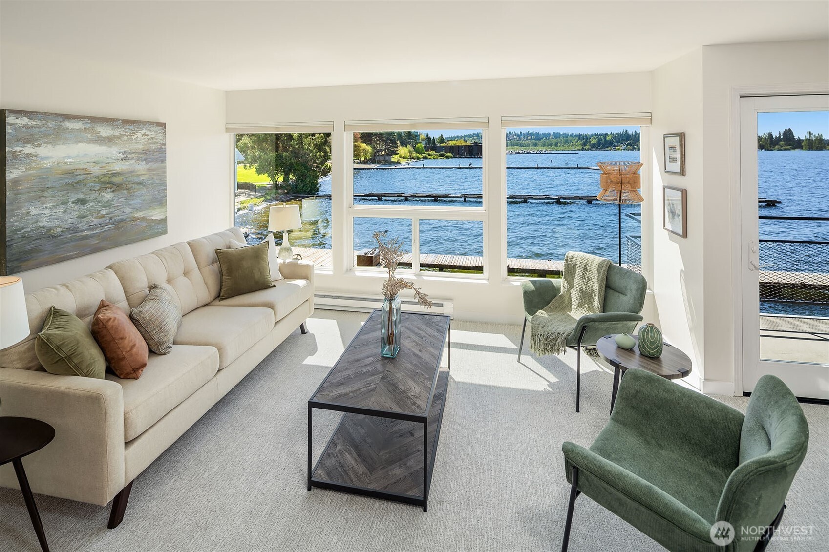 6201 Lake Washington Boulevard NE #203, Kirkland, WA 98033