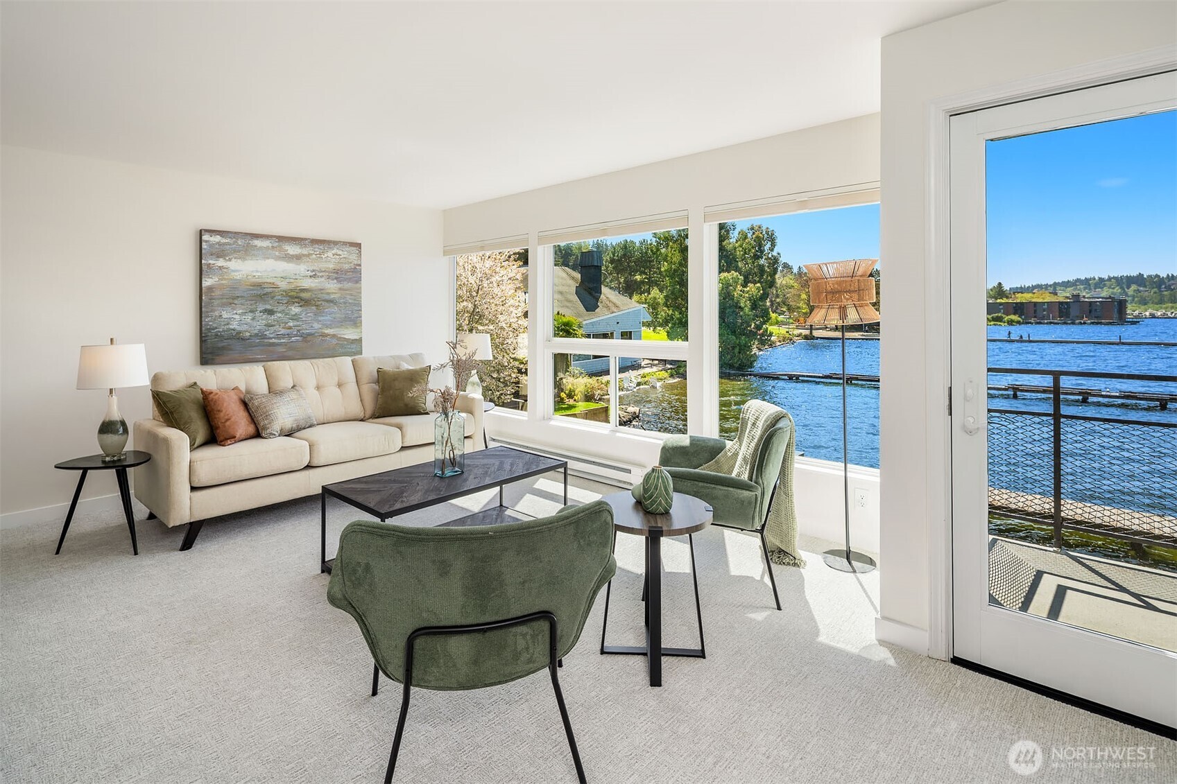 6201 Lake Washington Boulevard NE #203, Kirkland, WA 98033