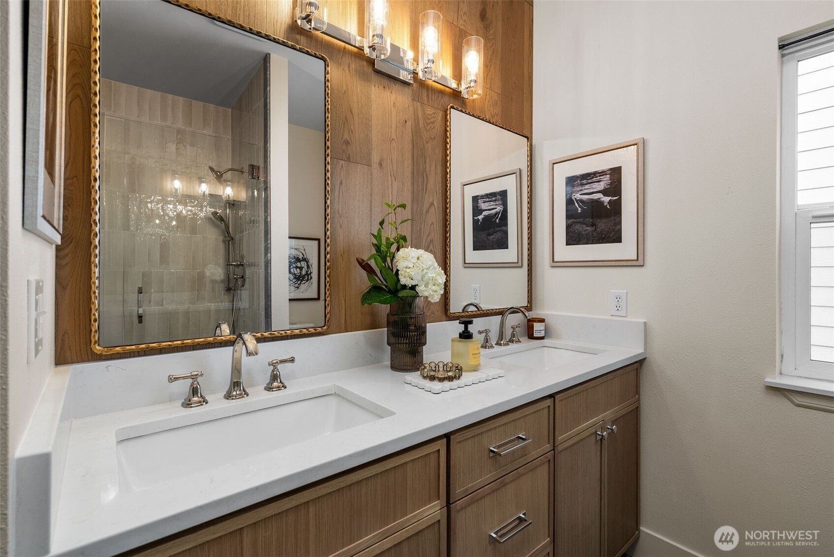6223 85th Avenue W, University Place, WA 98467