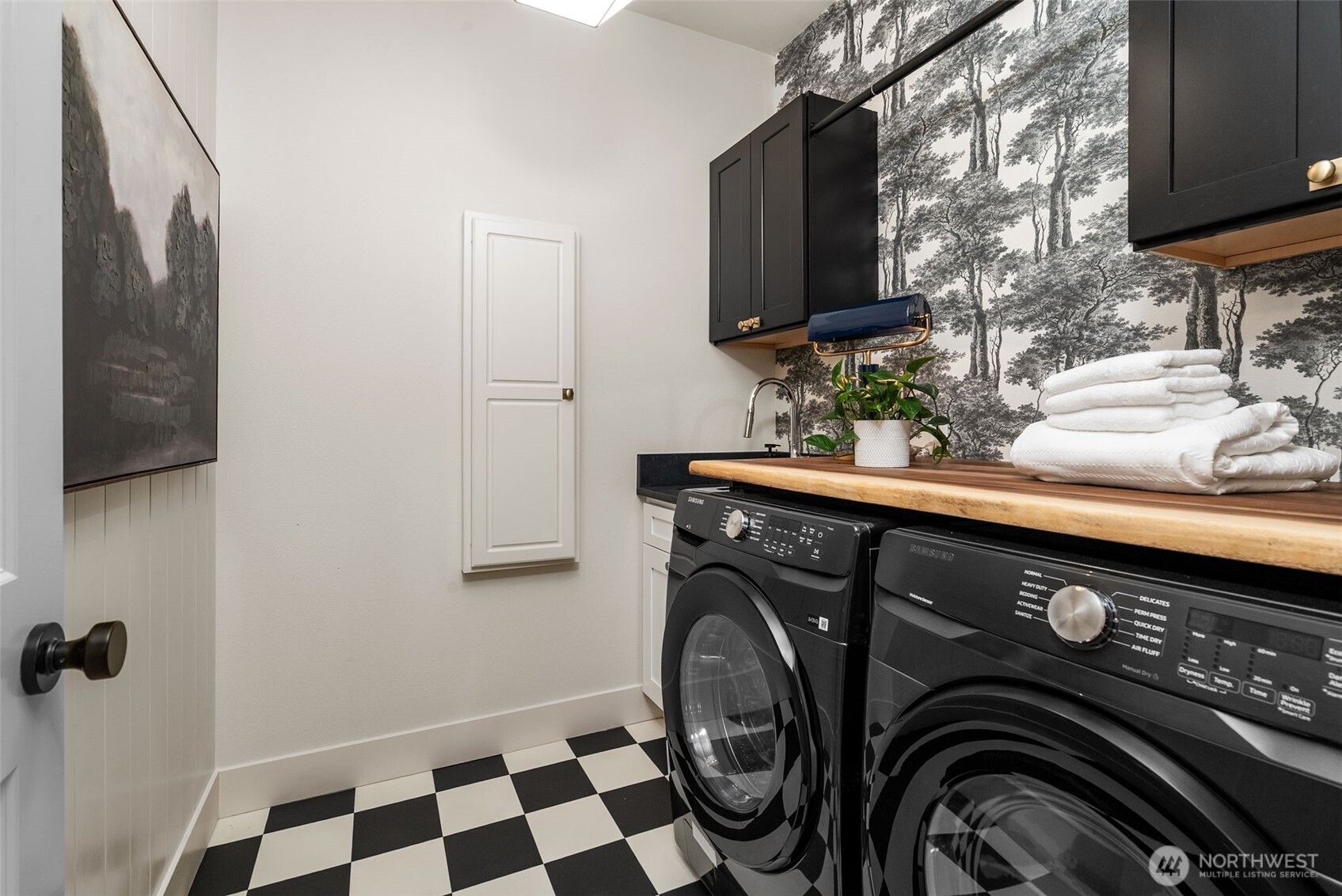 6223 85th Avenue W, University Place, WA 98467