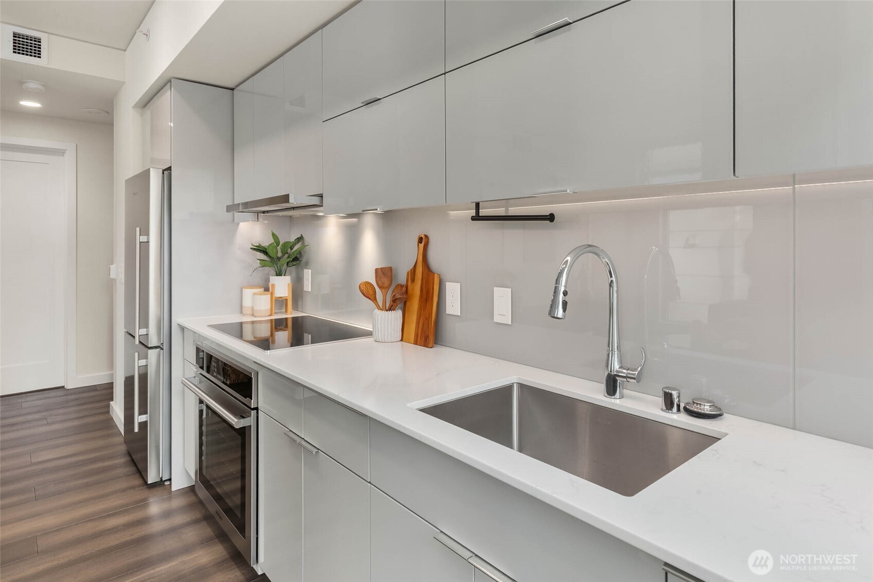 450 S Main Street #209, Seattle, WA 98104
