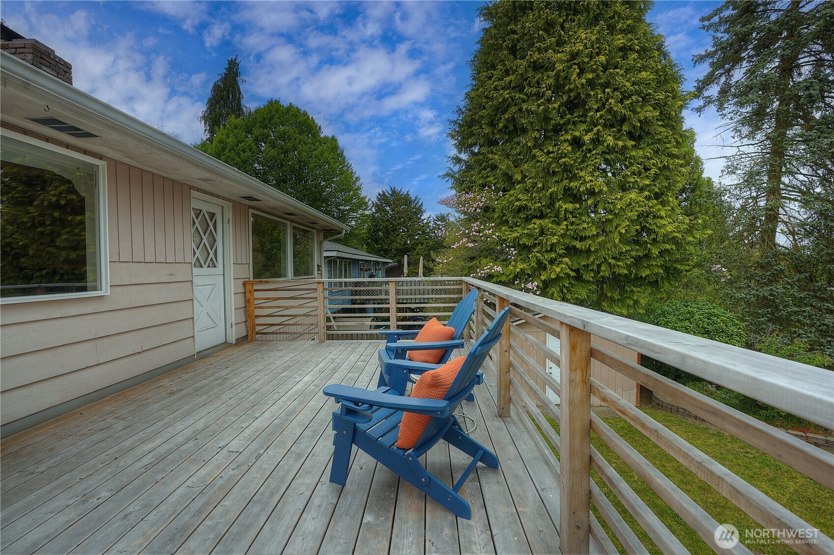 1045 Sunrise Lane , Fircrest, WA 98466