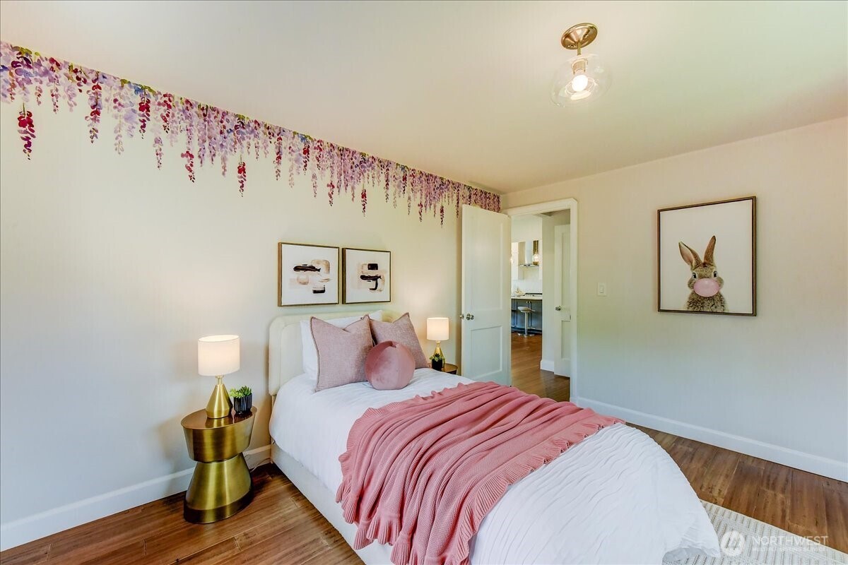 3228 57th Avenue SW, Seattle, WA 98116