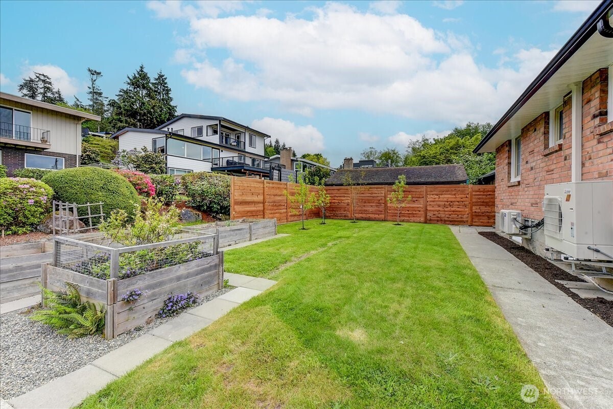 3228 57th Avenue SW, Seattle, WA 98116