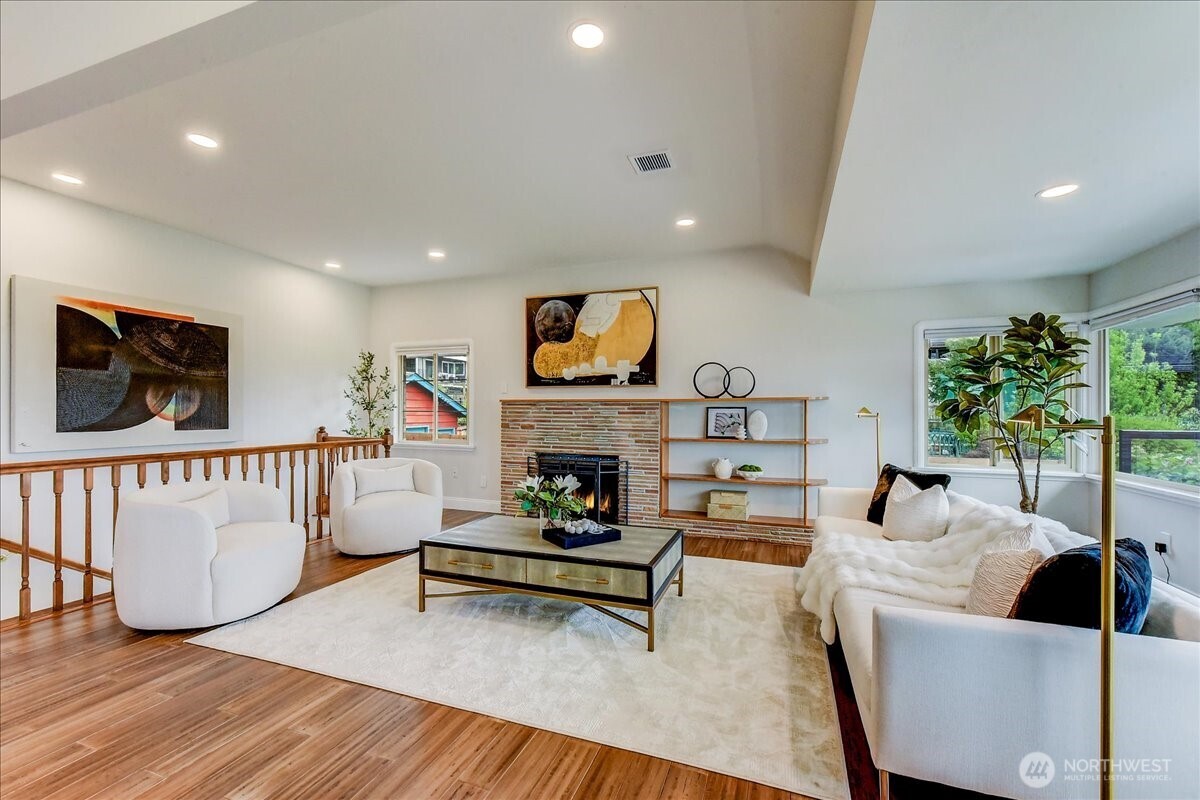 3228 57th Avenue SW, Seattle, WA 98116
