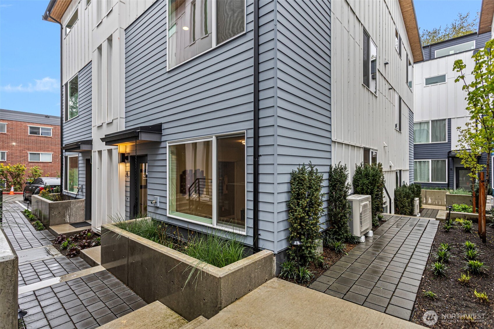 2521 29th Avenue S #D, Seattle, WA 98144