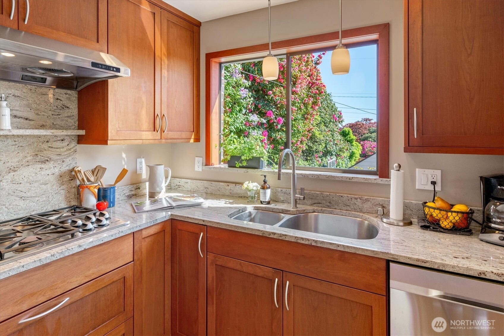 3411 NW 67th Street , Seattle, WA 98117