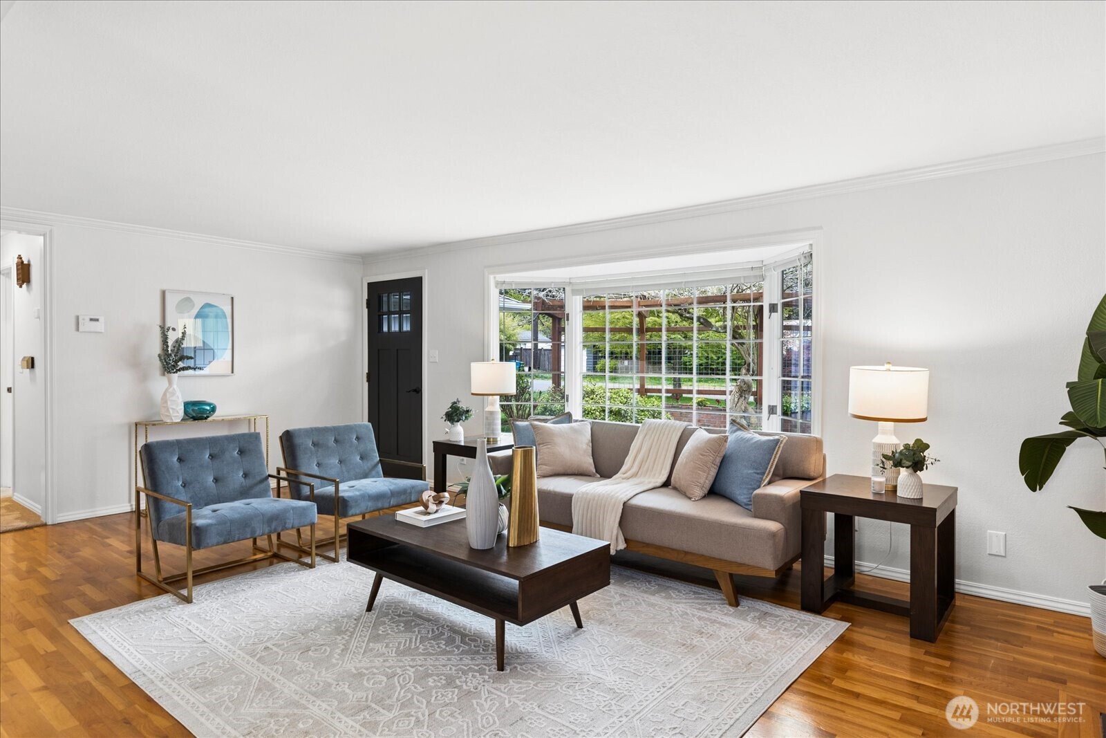 320 NW 202nd Street , Shoreline, WA 98177