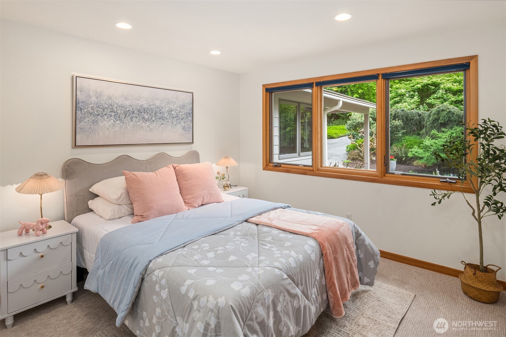 558 20th Avenue , Kirkland, WA 98033