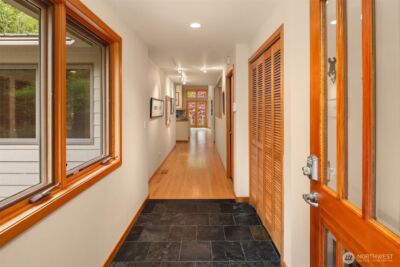 558 20th Avenue , Kirkland, WA 98033 - Photo 2
