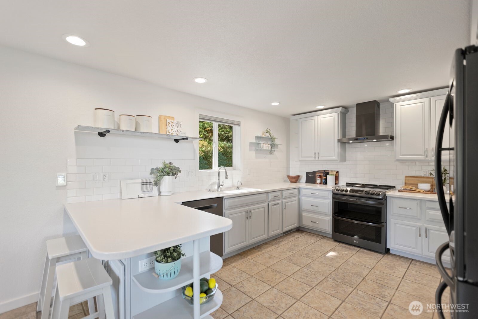 13711 Kenwanda Drive , Snohomish, WA 98296