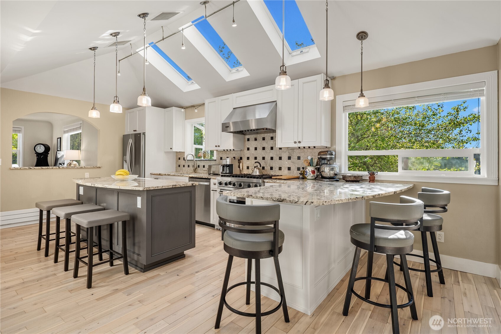 4014 SW 98th Street , Seattle, WA 98136