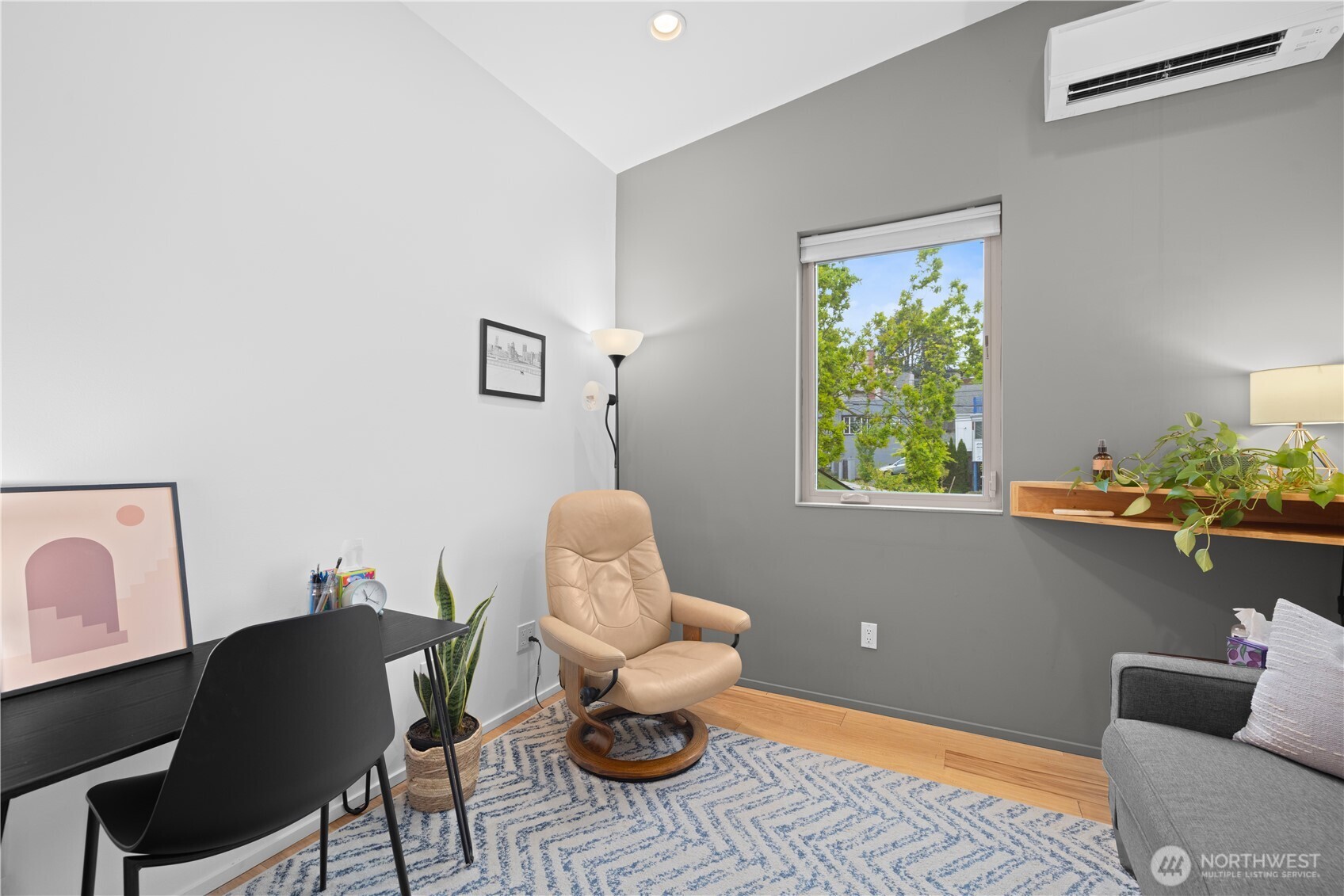 2331 E Madison Street , Seattle, WA 98112