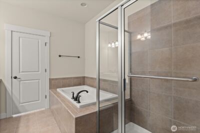 13914 N Pointe Circle #E, Mill Creek, WA 98012-4685 - Photo 15