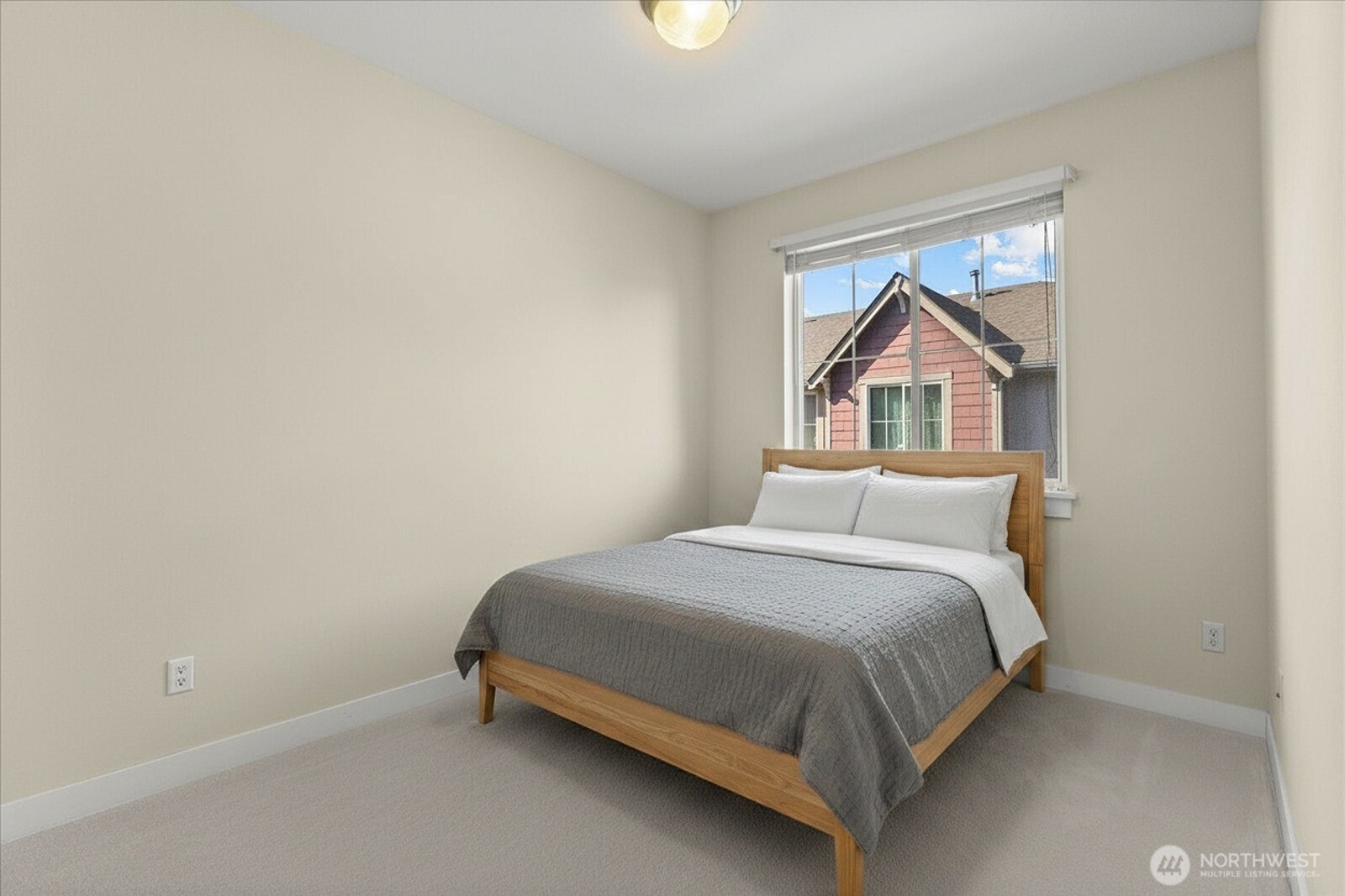13914 N Pointe Circle #E, Mill Creek, WA 98012-4685