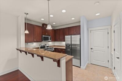13914 N Pointe Circle #E, Mill Creek, WA 98012-4685 - Photo 8