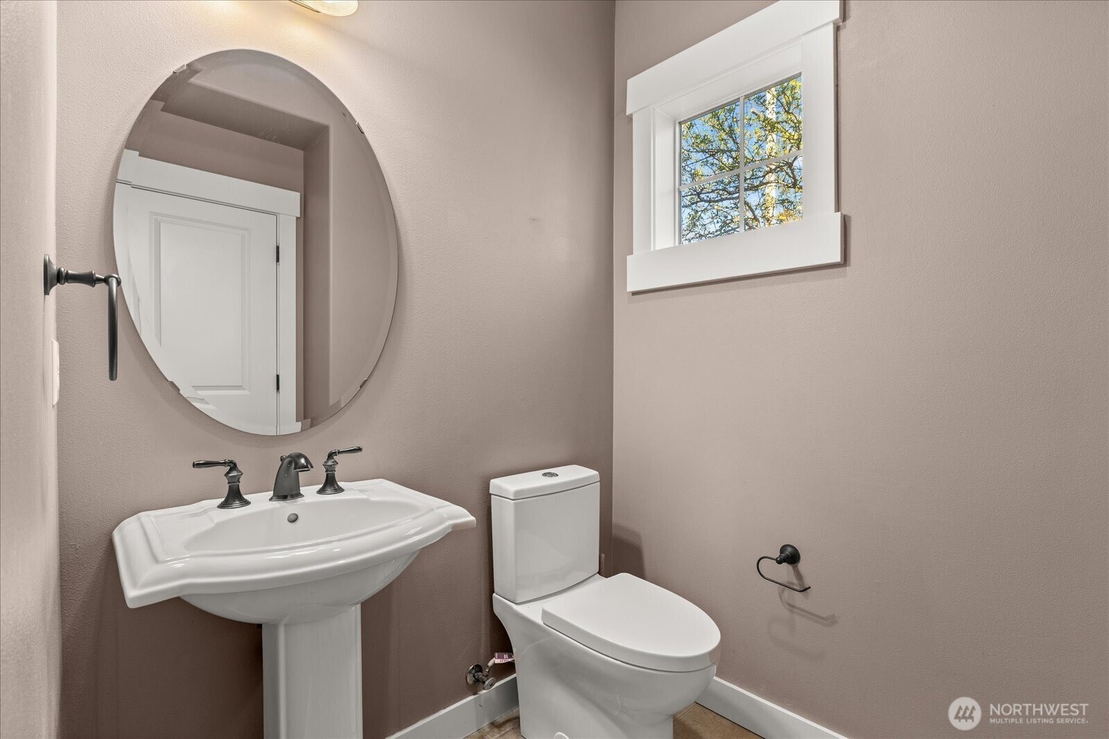 13914 N Pointe Circle #E, Mill Creek, WA 98012-4685