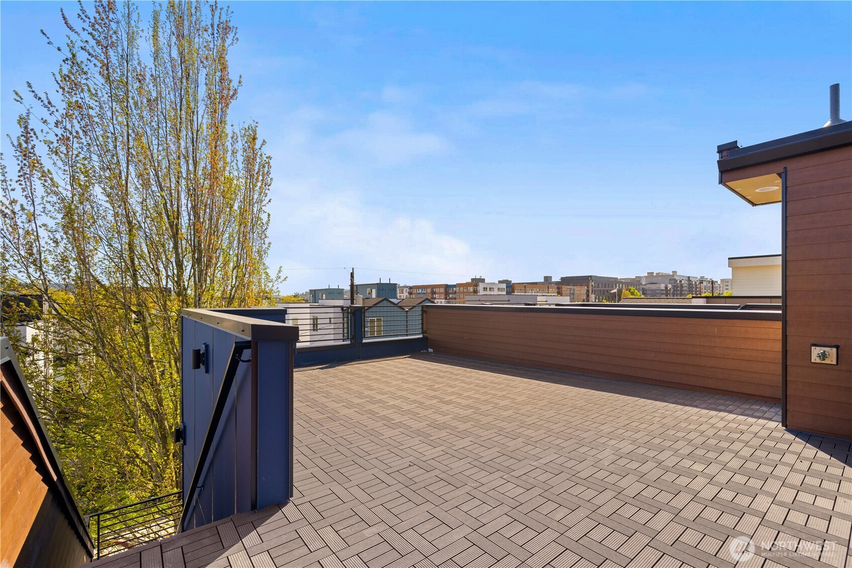 1136 A NW 57th Street , Seattle, WA 98107