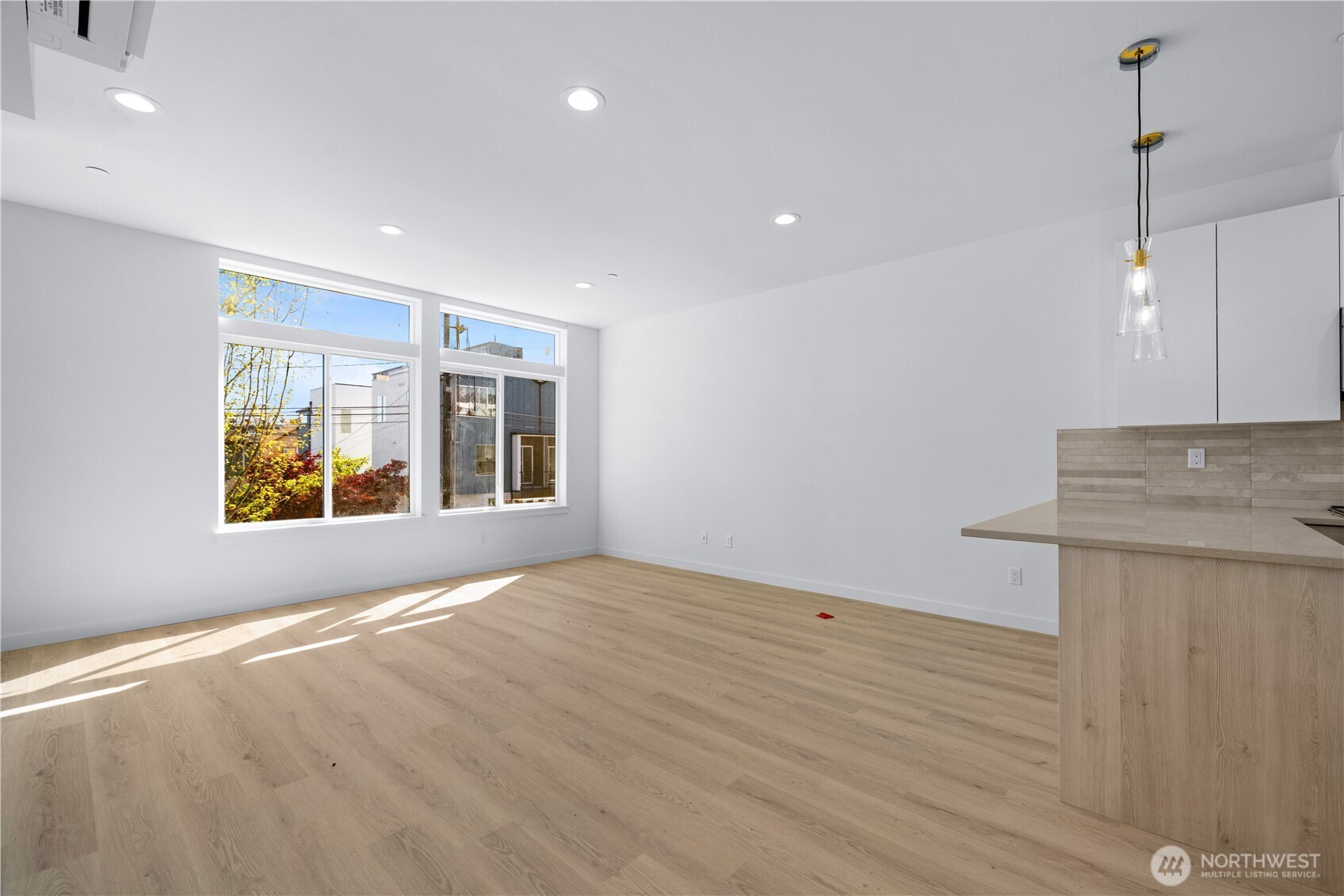 1136 A NW 57th Street , Seattle, WA 98107