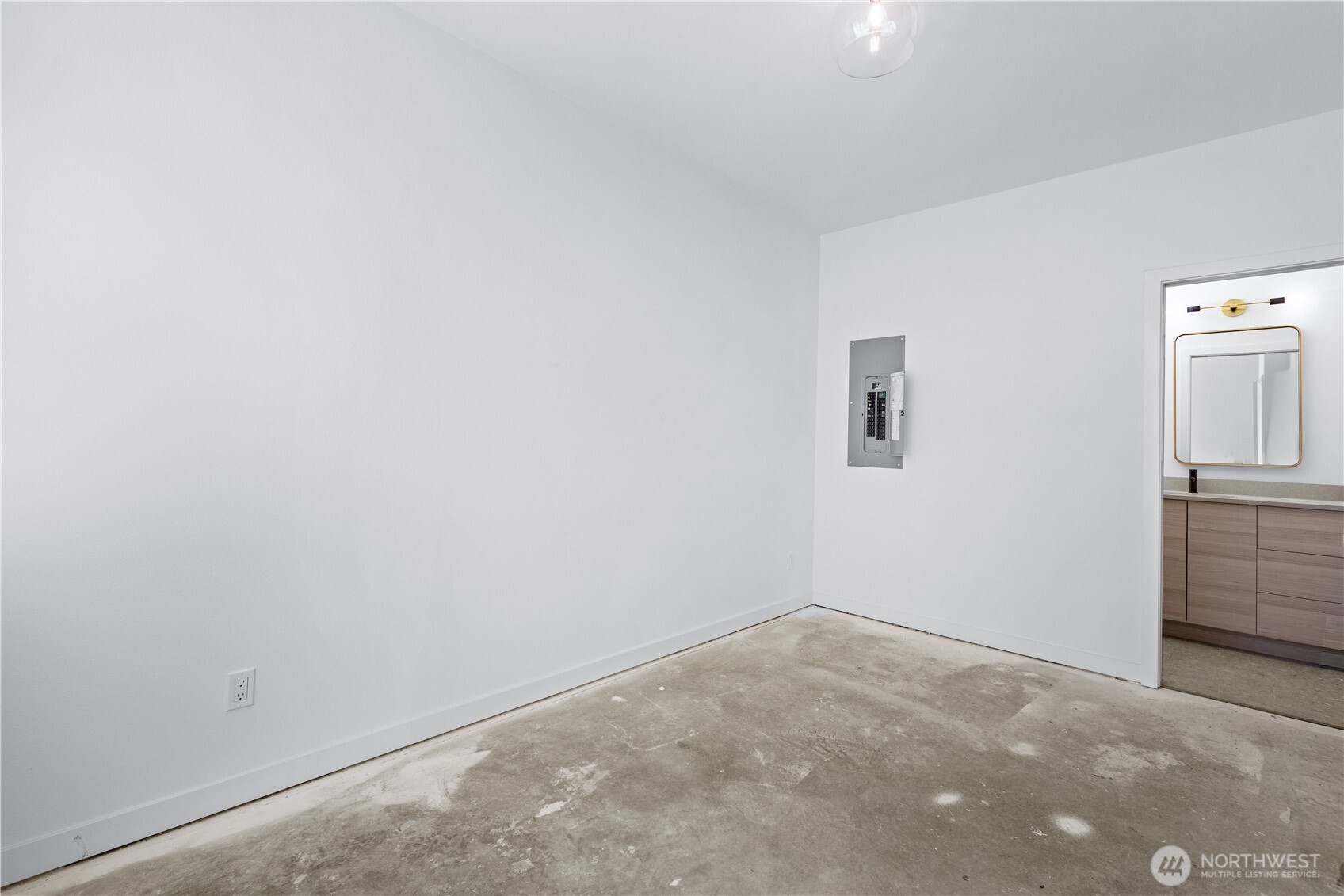1136 A NW 57th Street , Seattle, WA 98107