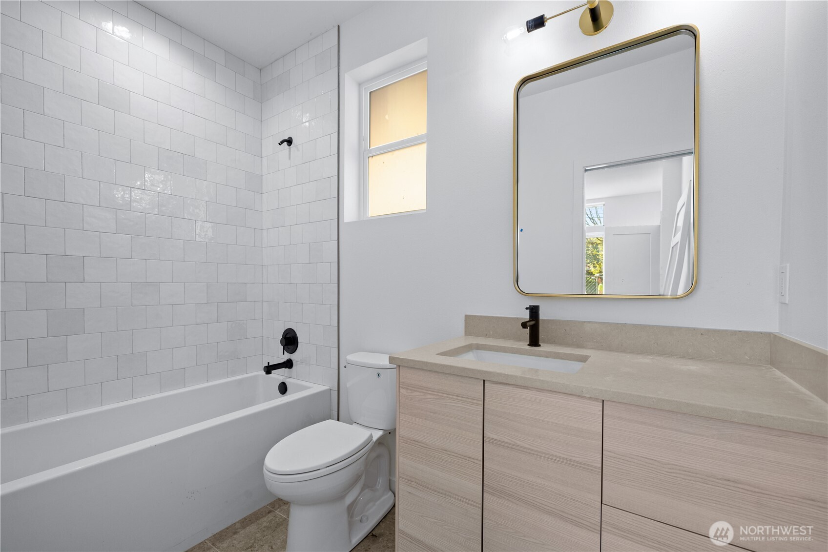 1136 A NW 57th Street , Seattle, WA 98107