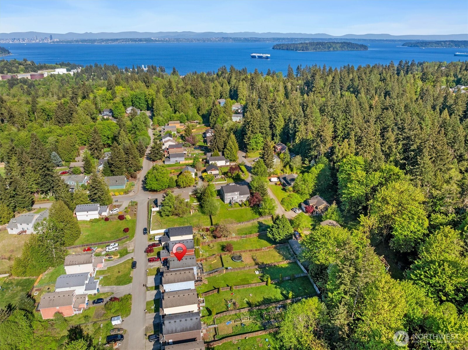 6994 E Dakota Street , Port Orchard, WA 98366