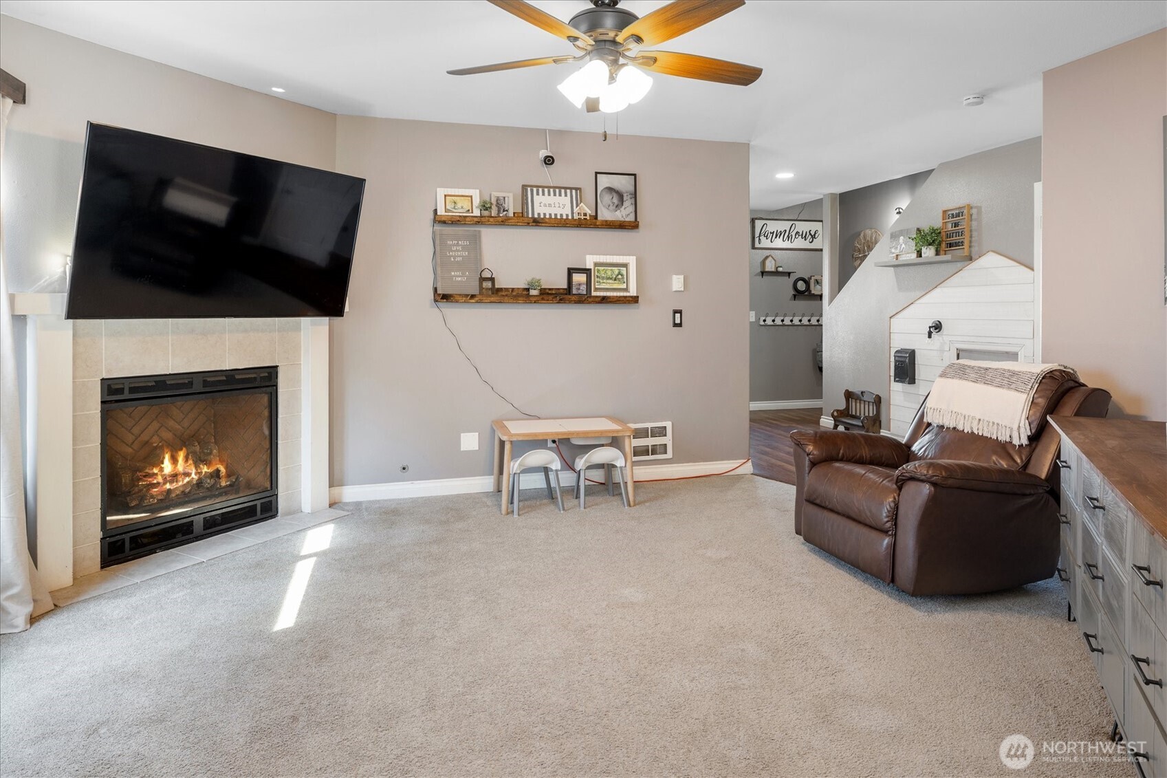 6994 E Dakota Street , Port Orchard, WA 98366