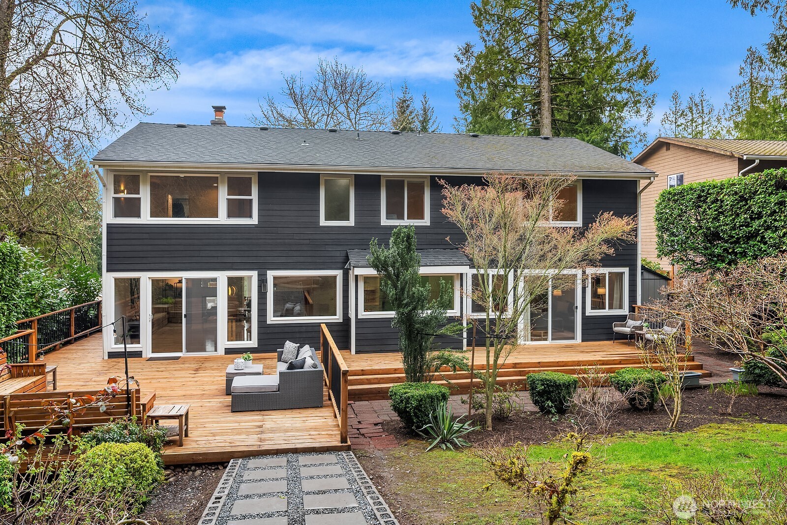 1817 220th Place NE, Sammamish, WA 98074