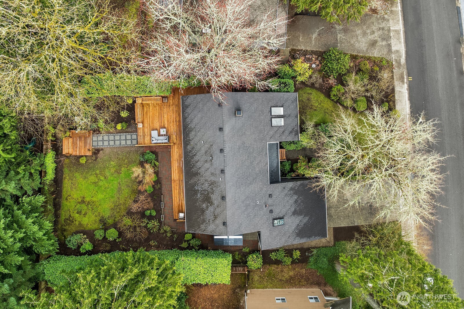 1817 220th Place NE, Sammamish, WA 98074
