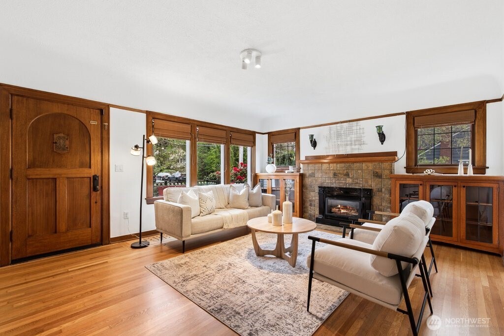 1471 NW 77th Street , Seattle, WA 98117