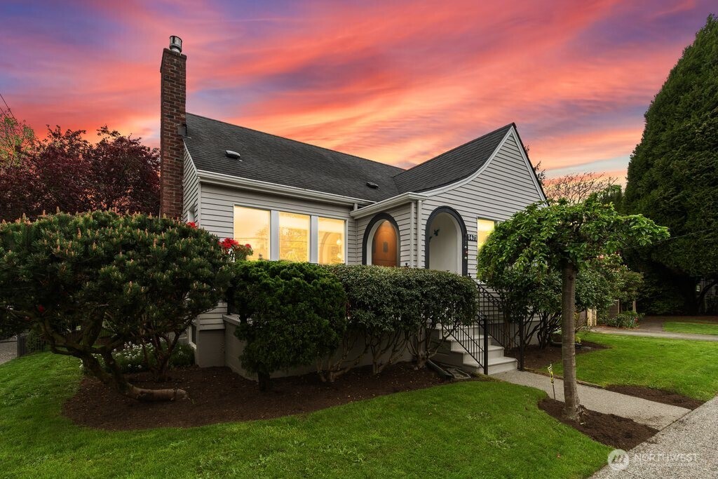1471 NW 77th Street , Seattle, WA 98117