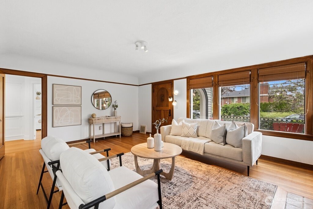 1471 NW 77th Street , Seattle, WA 98117