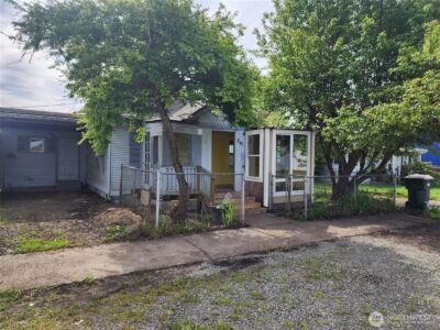 241 SW 10th Street , Chehalis, WA 98532 - Photo 2