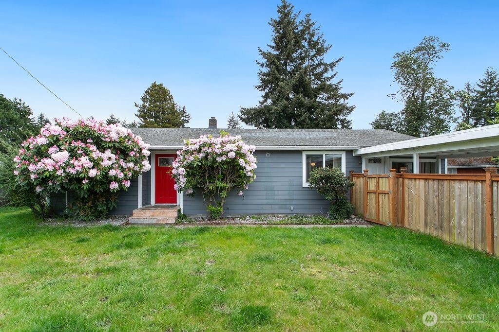12214 4th Avenue SW, Seattle, WA 98146-2951