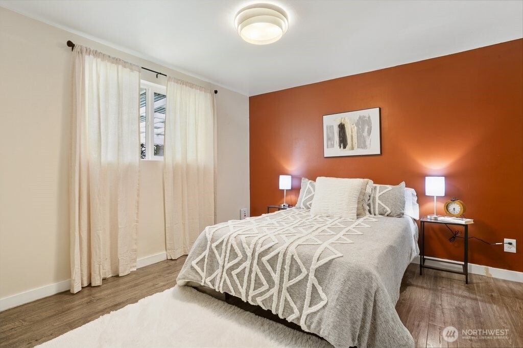 12214 4th Avenue SW, Seattle, WA 98146-2951