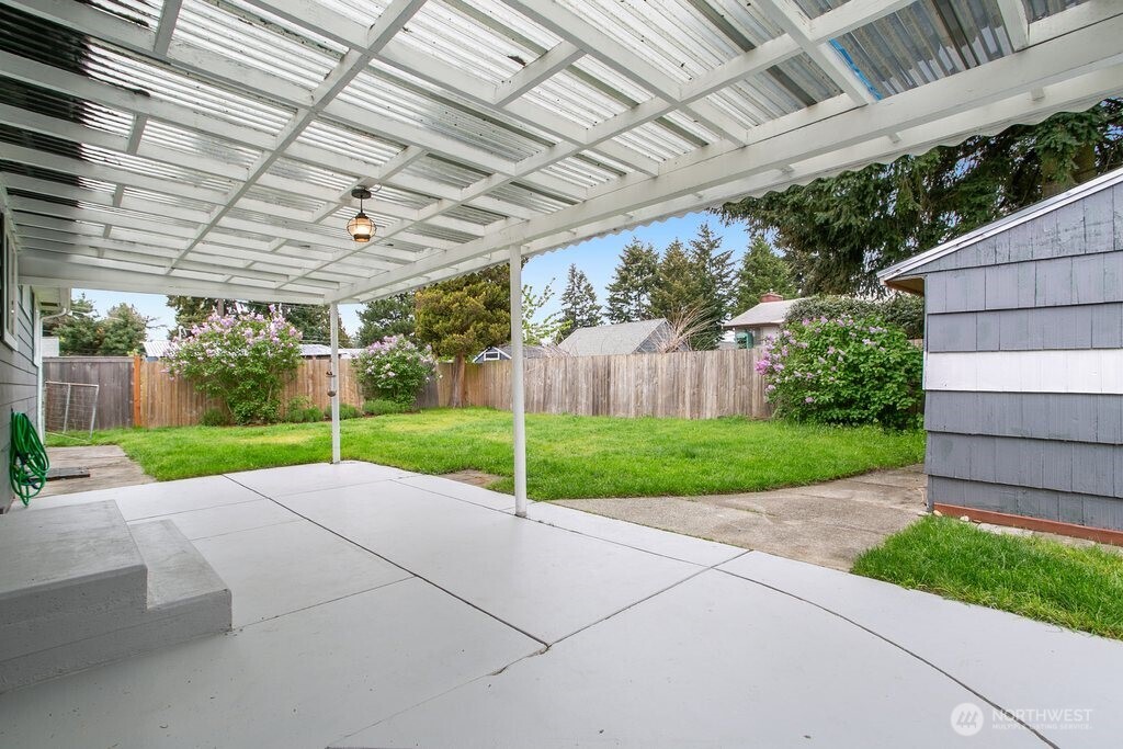 12214 4th Avenue SW, Seattle, WA 98146-2951
