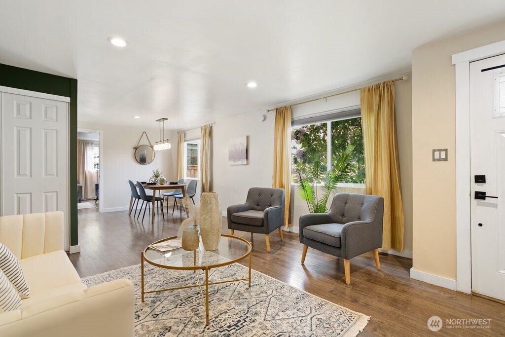 12214 4th Avenue SW, Seattle, WA 98146-2951