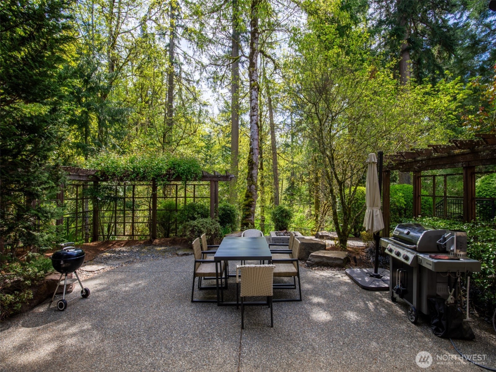 1408 29th Court NE, Issaquah, WA 98029