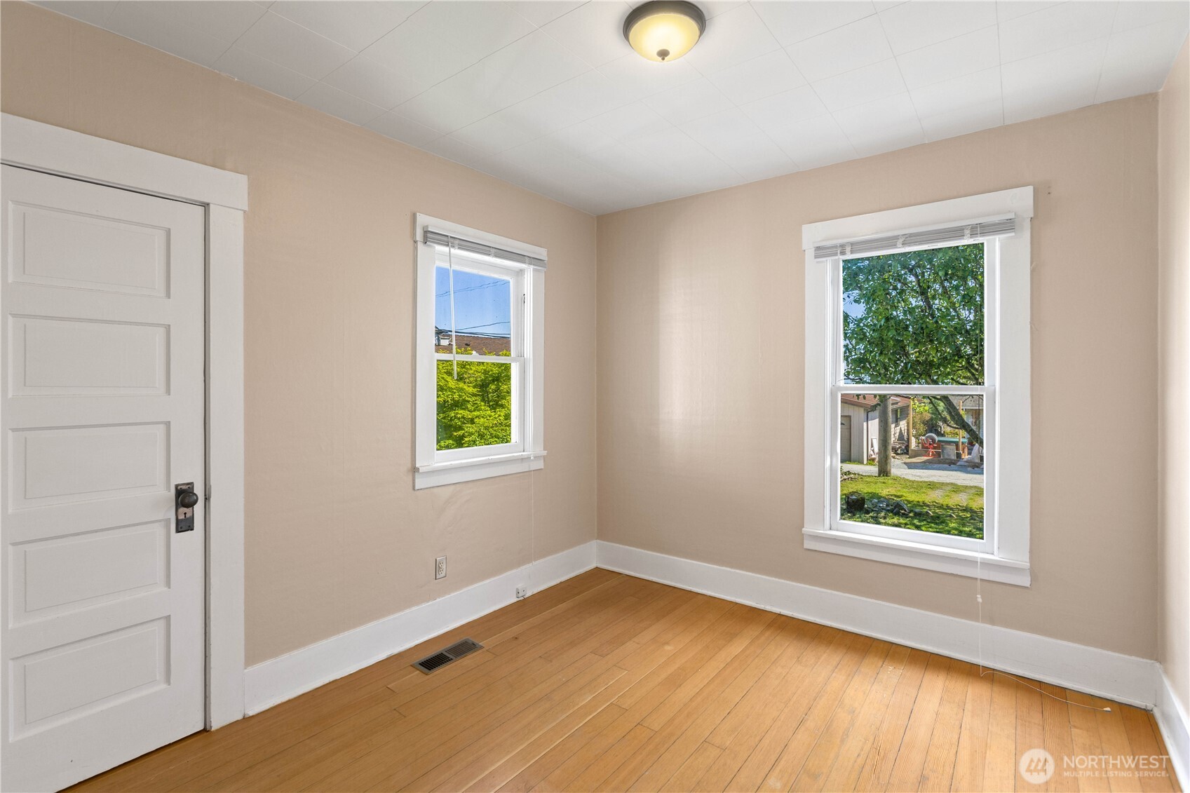 5442 35th Avenue SW, Seattle, WA 98126