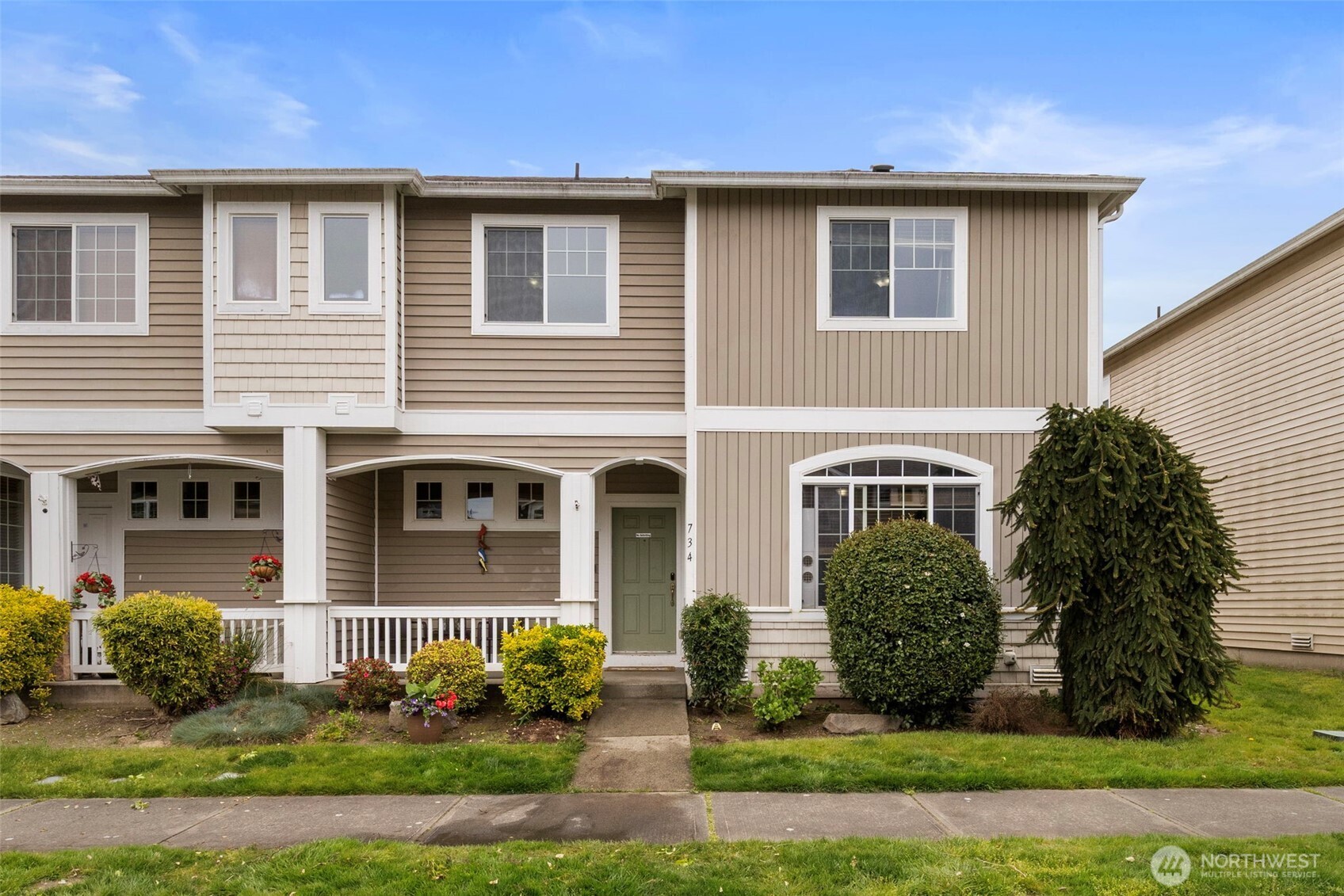 734 Glenmore Loop , Port Orchard, WA 98366