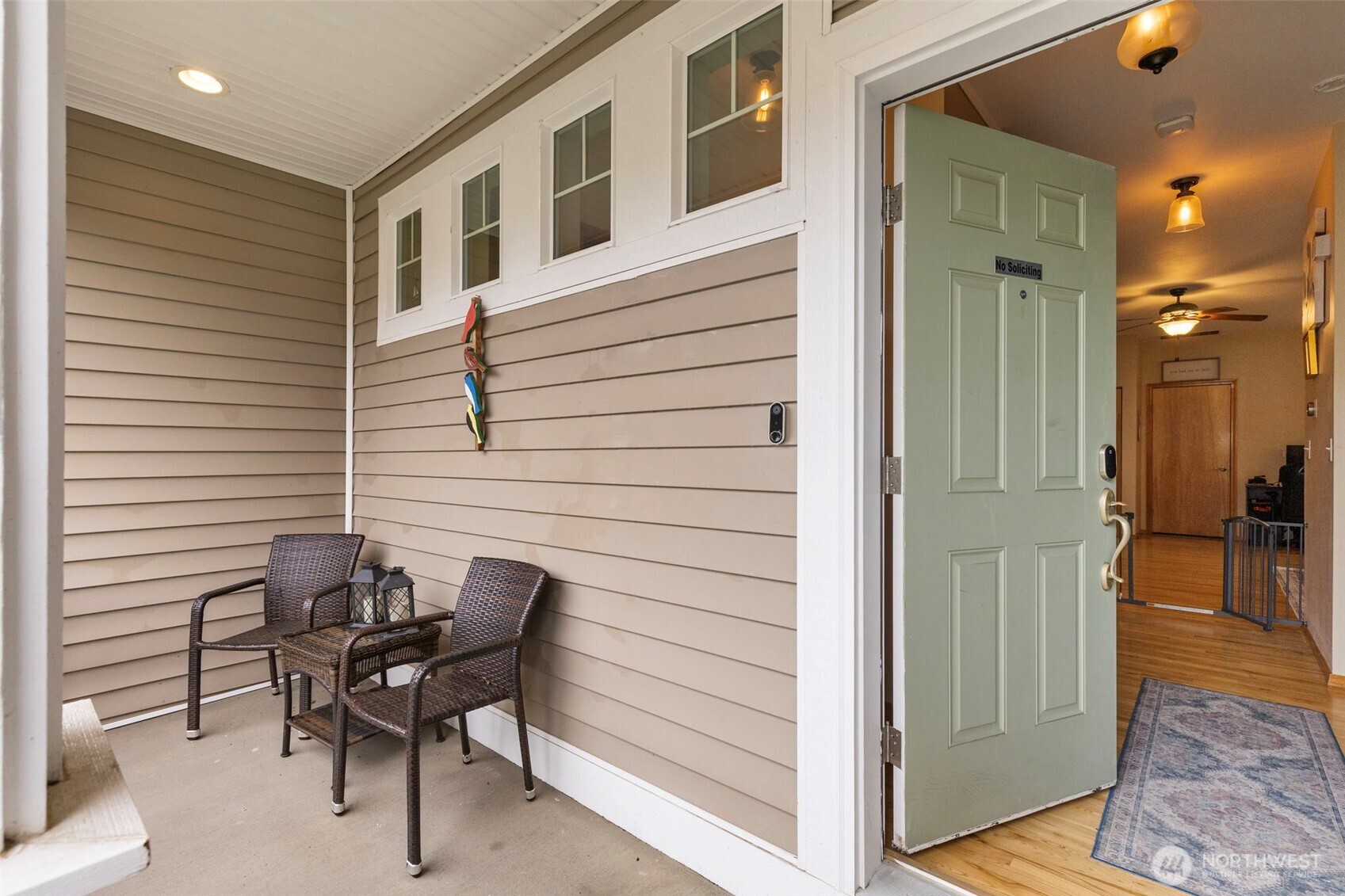 734 Glenmore Loop , Port Orchard, WA 98366