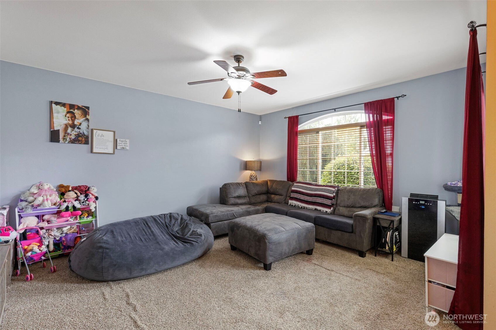 734 Glenmore Loop , Port Orchard, WA 98366