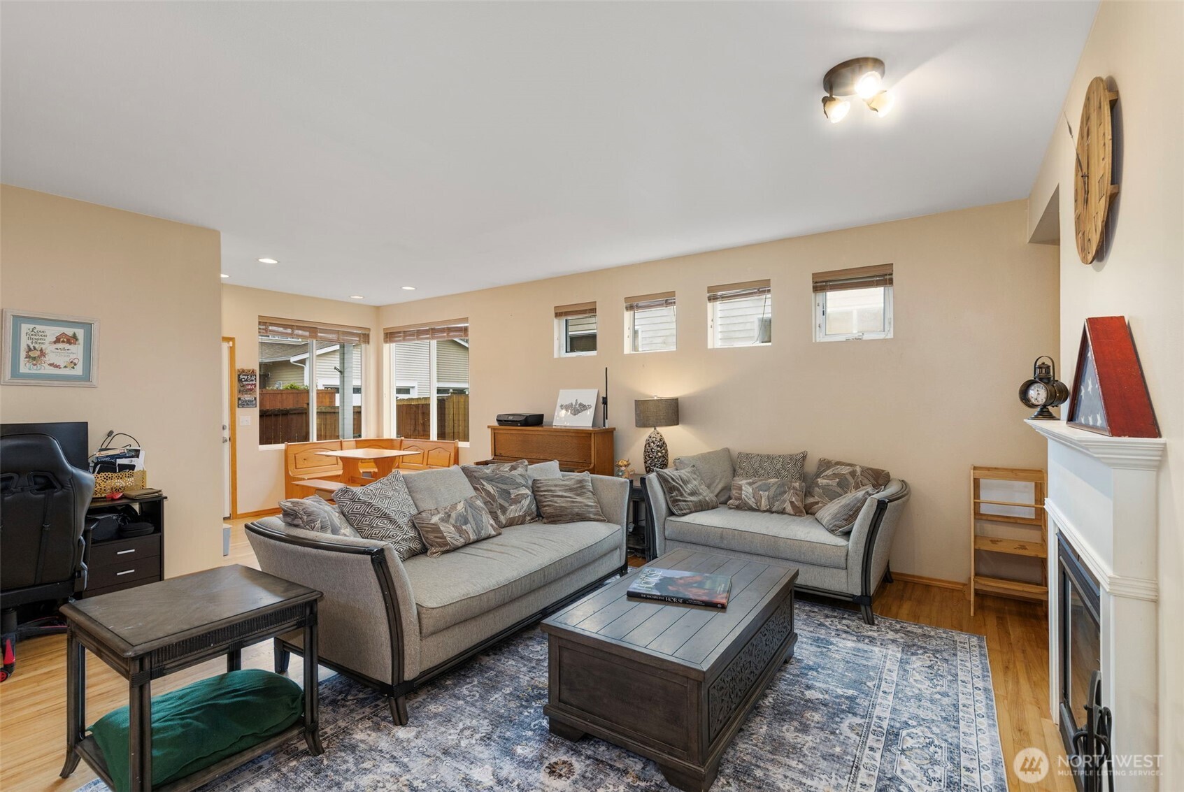 734 Glenmore Loop , Port Orchard, WA 98366