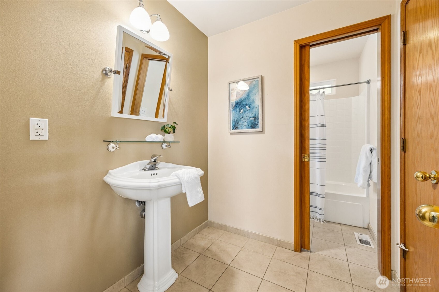 9226 Peacock Hill Avenue , Gig Harbor, WA 98332