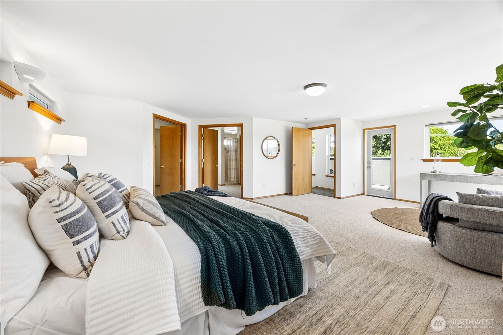 9226 Peacock Hill Avenue , Gig Harbor, WA 98332