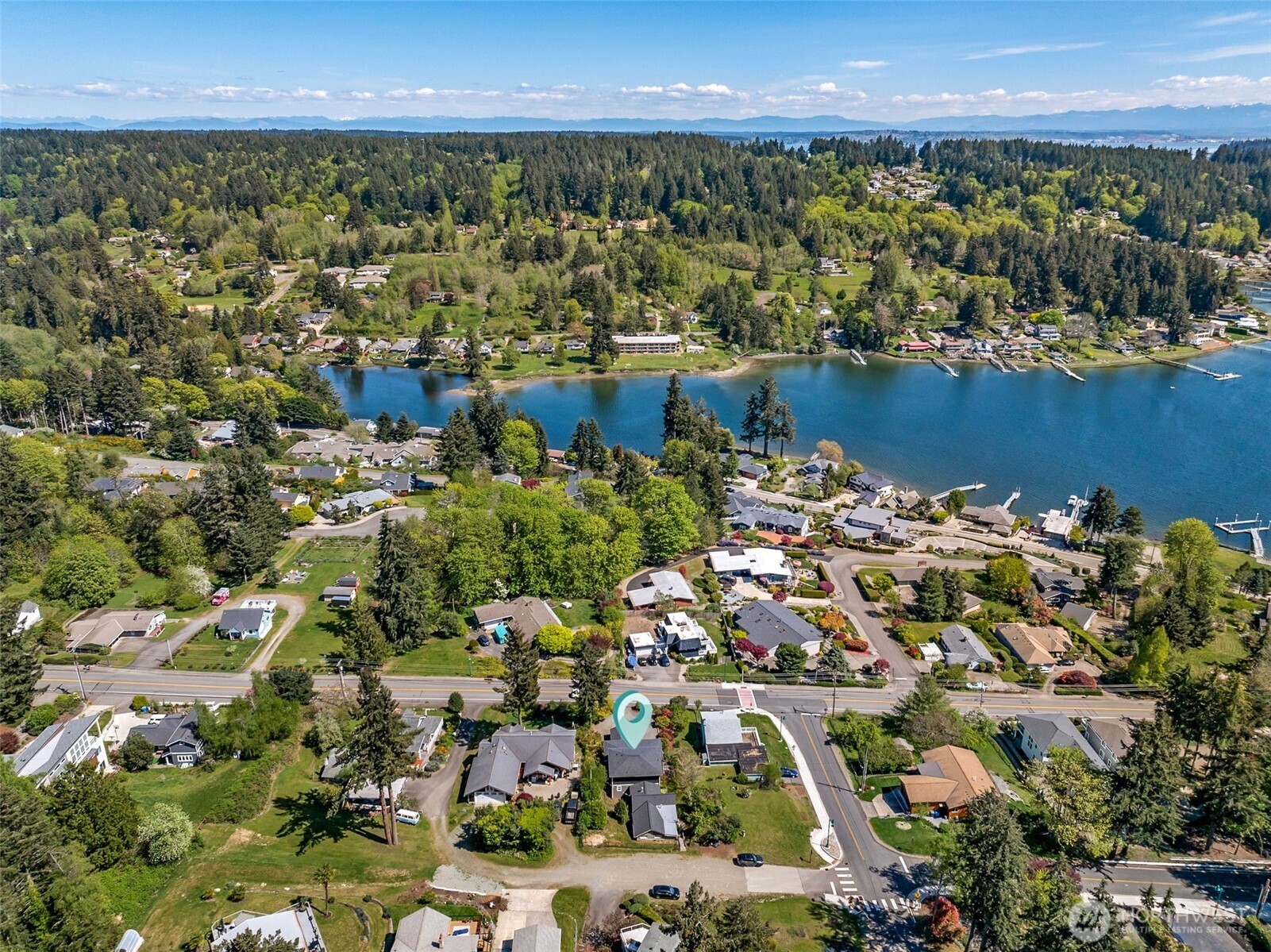 9226 Peacock Hill Avenue , Gig Harbor, WA 98332