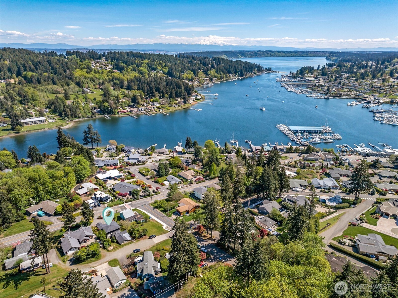 9226 Peacock Hill Avenue , Gig Harbor, WA 98332